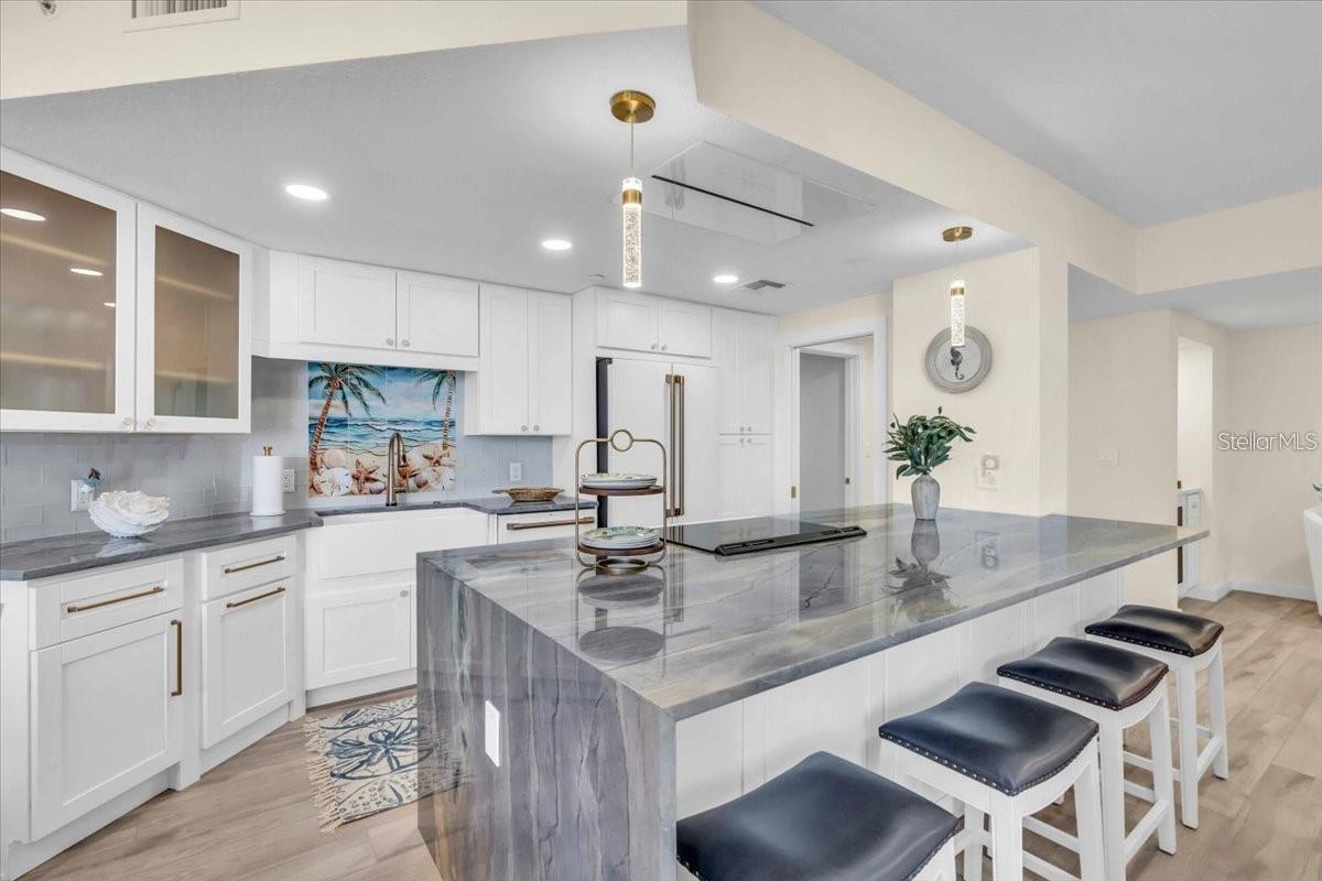 1211 GULF OF MEXICO DR #403