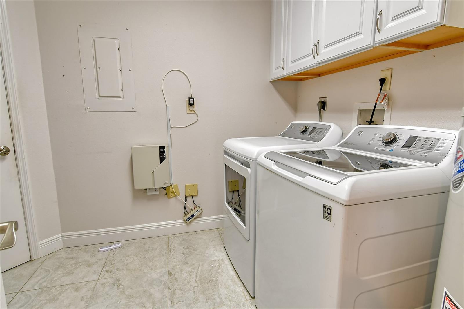 5230 LANDINGS BLVD #101