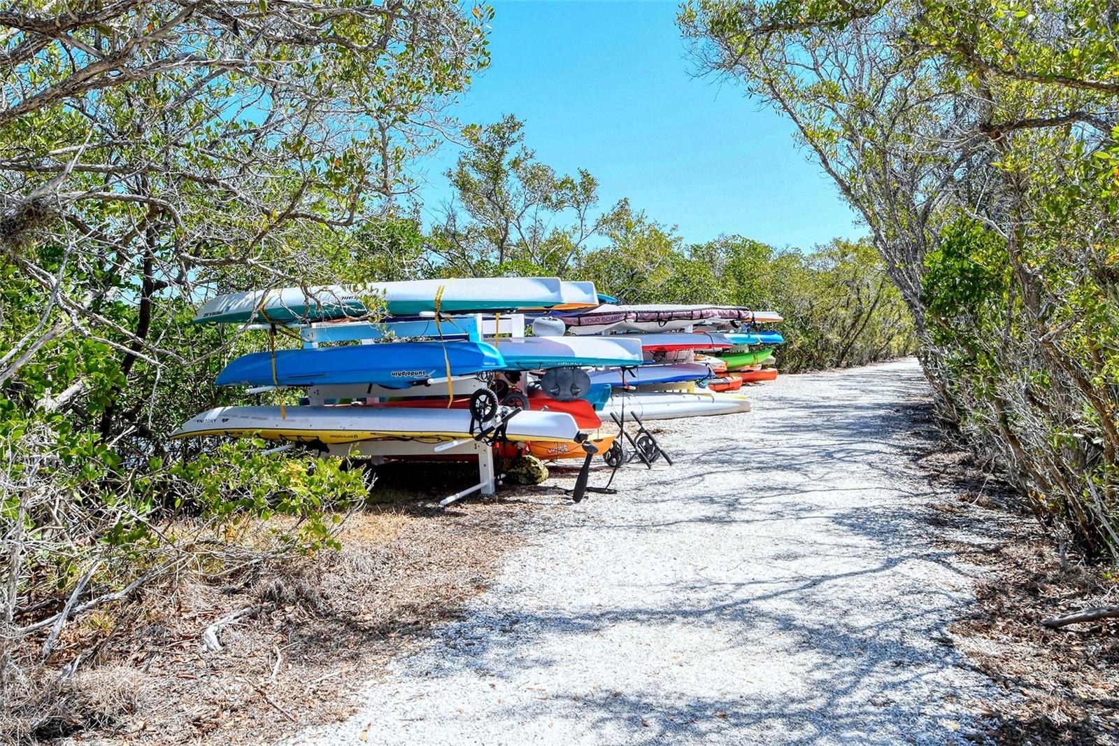 5230 LANDINGS BLVD #101