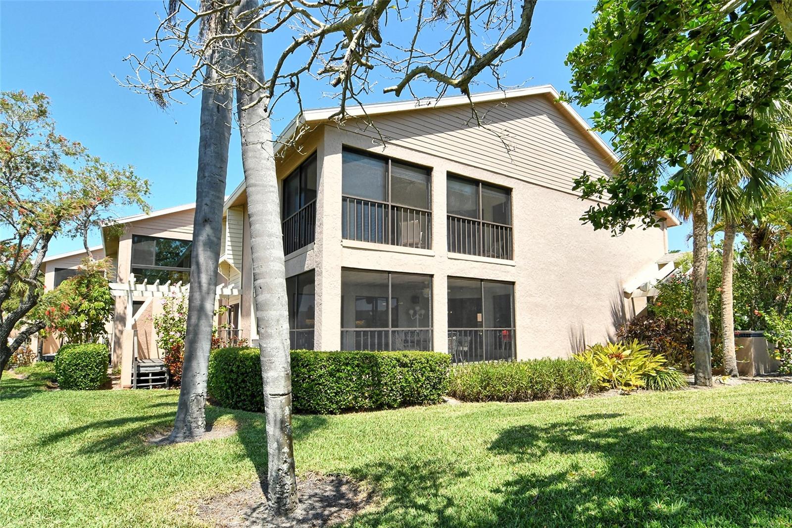 5230 LANDINGS BLVD #101