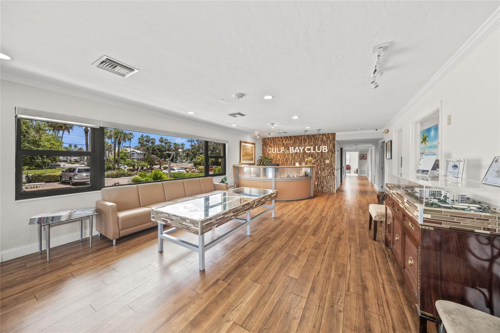 5750 MIDNIGHT PASS RD #704E