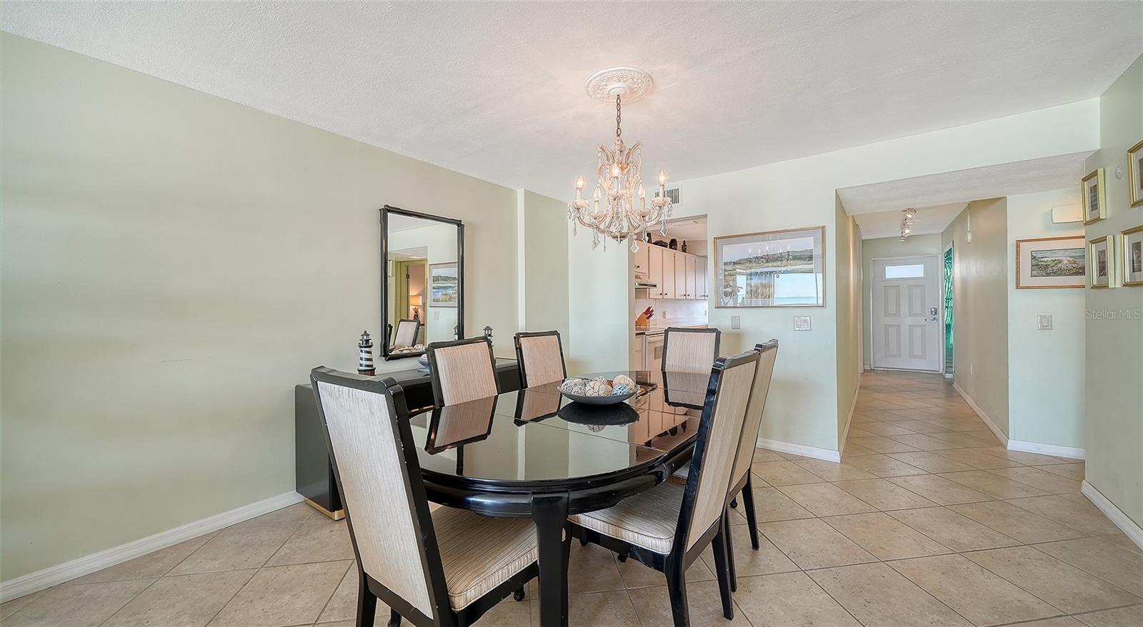 19 WHISPERING SANDS DR ##204