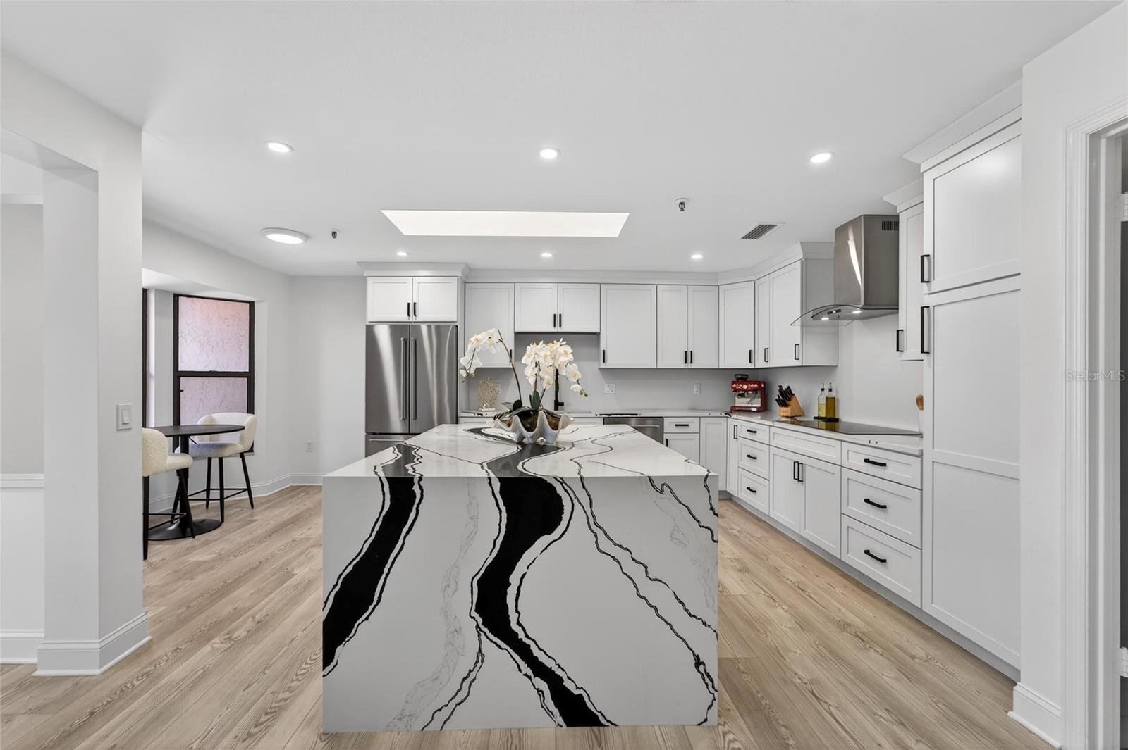 2155 HARBOURSIDE DR #804