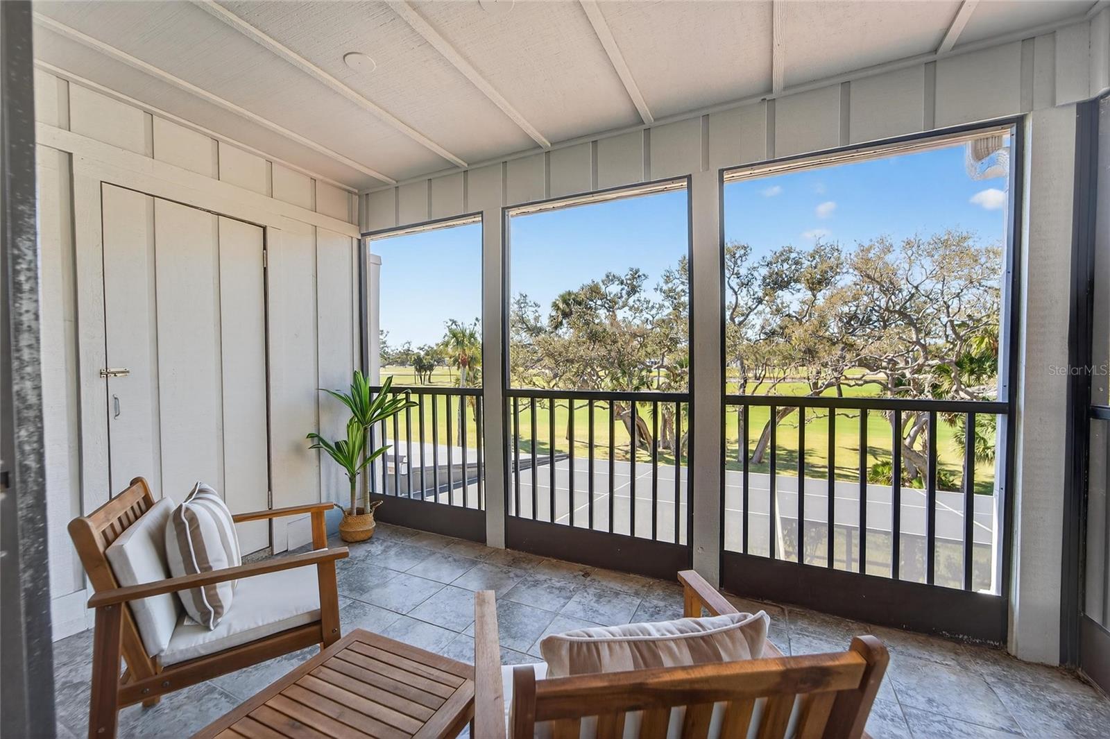 2155 HARBOURSIDE DR #804