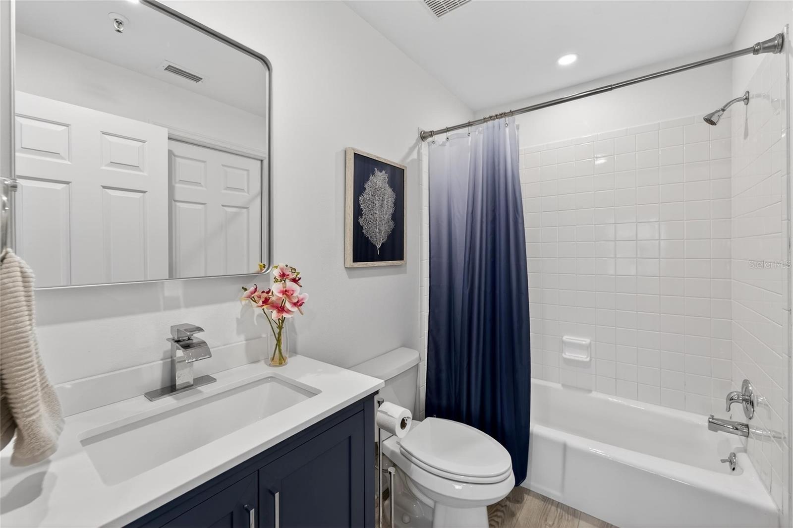 2155 HARBOURSIDE DR #804