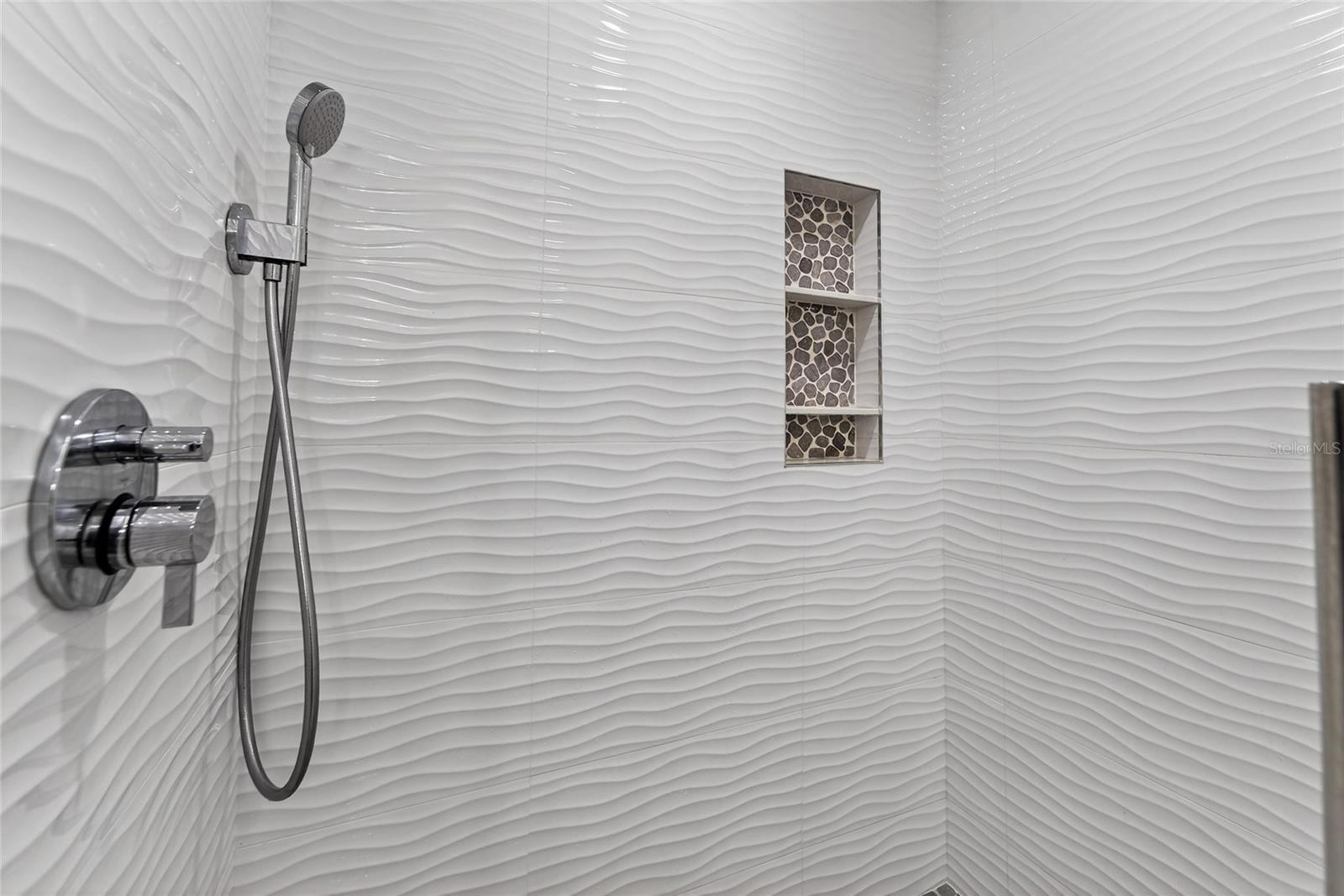 2155 HARBOURSIDE DR #804