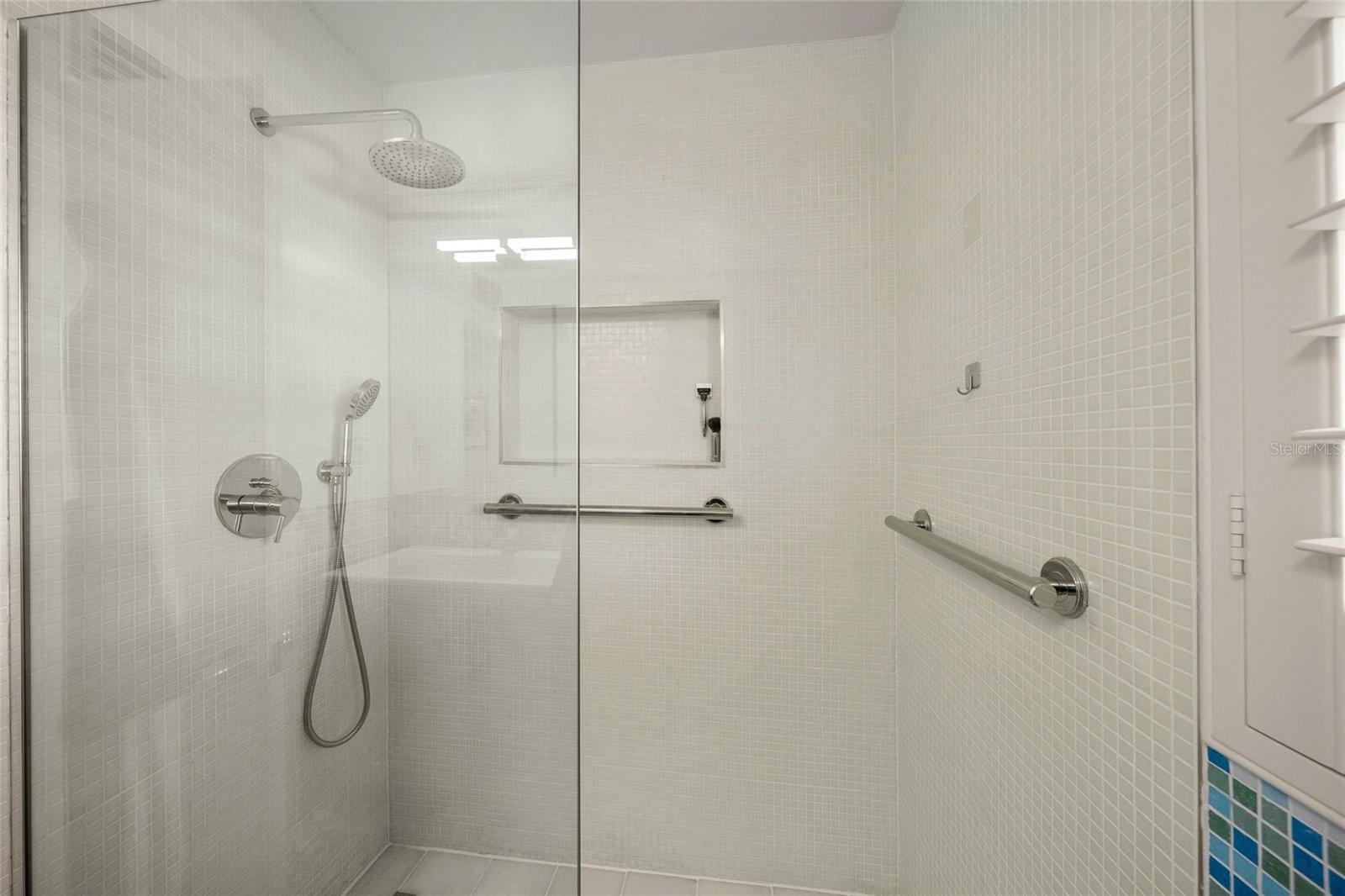 1780 SPRING CREEK DR