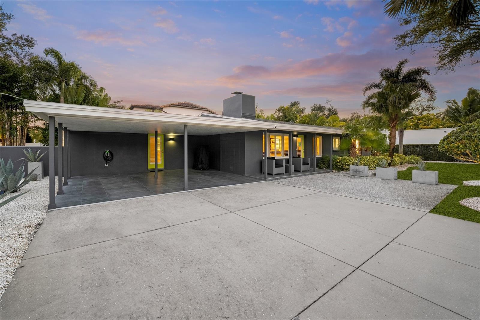 1780 SPRING CREEK DR