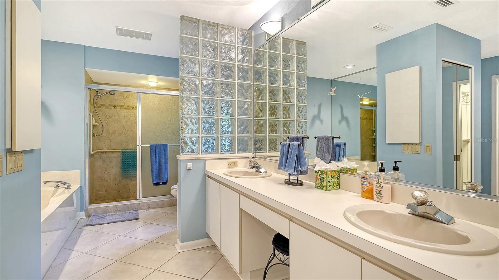 5331 DOMINICA CIR