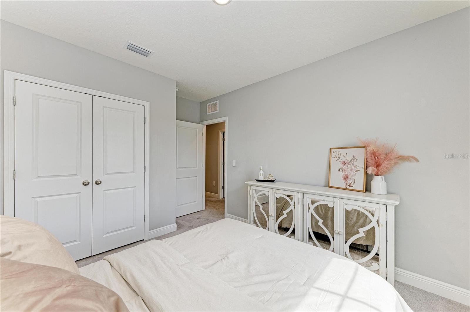 5238 GROVE MILL LOOP