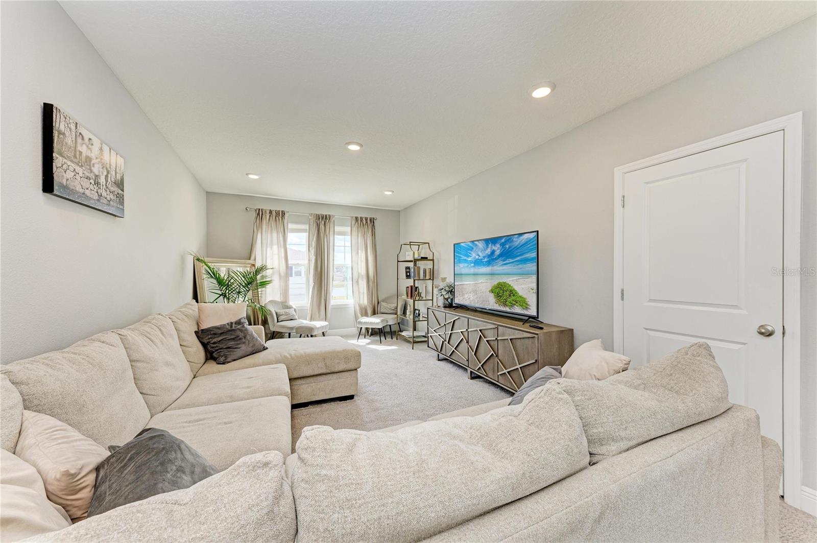 5238 GROVE MILL LOOP