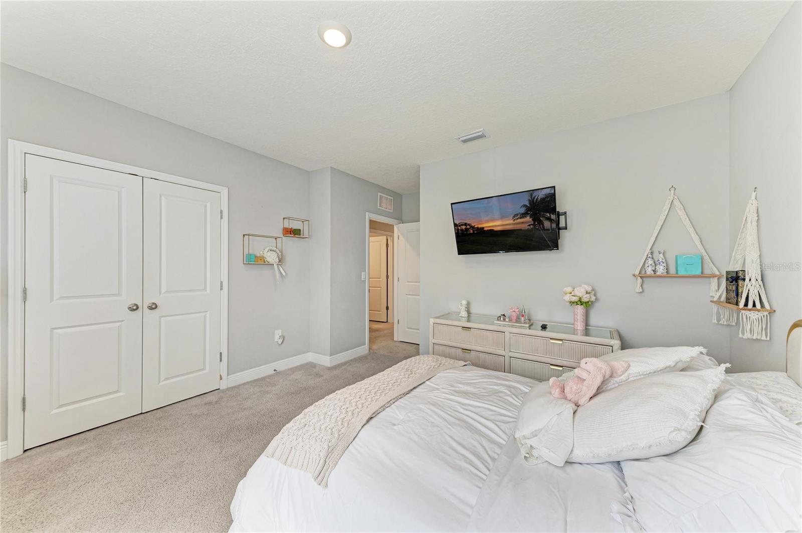 5238 GROVE MILL LOOP