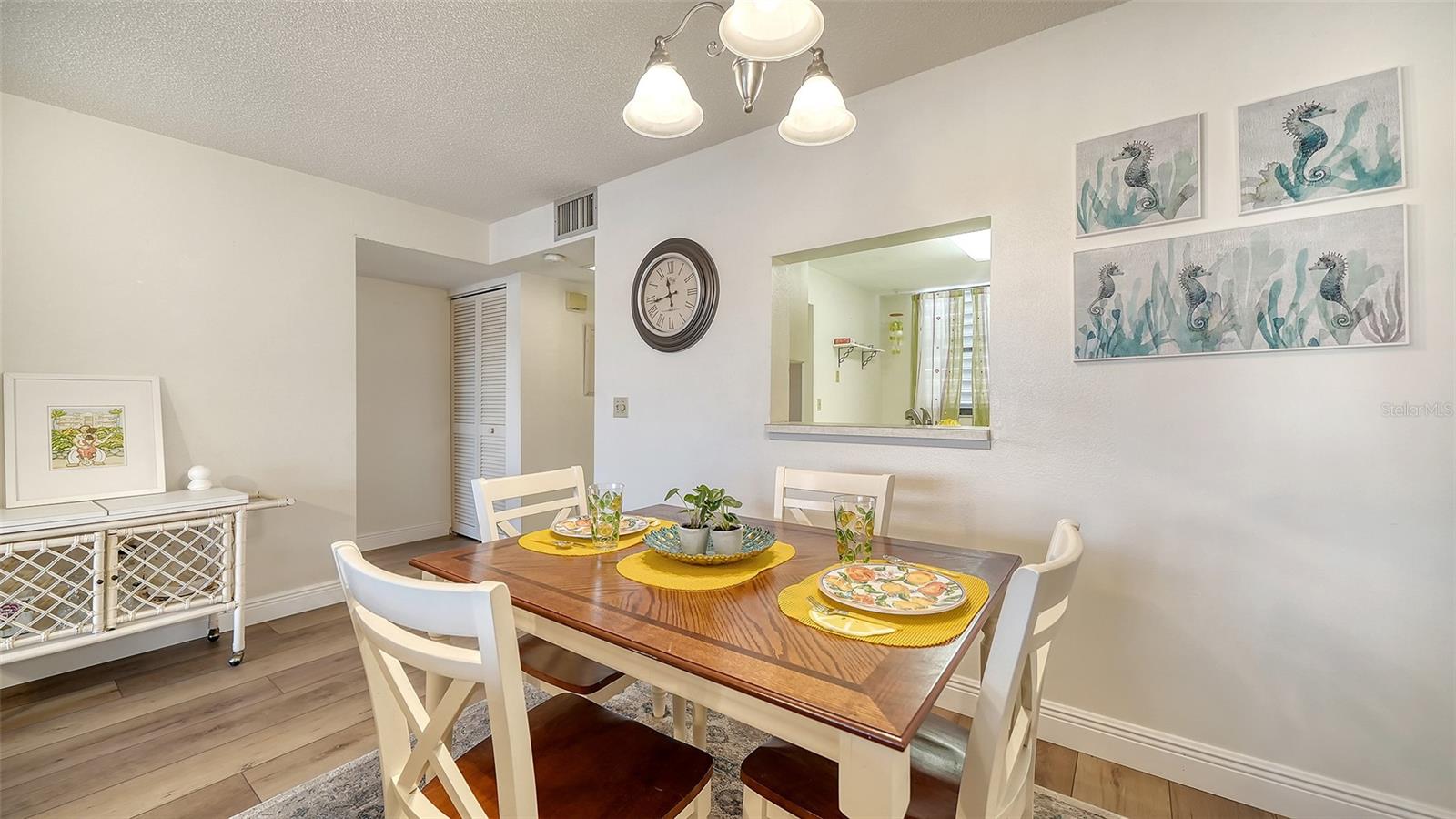 214 LAKEWOOD DR #214