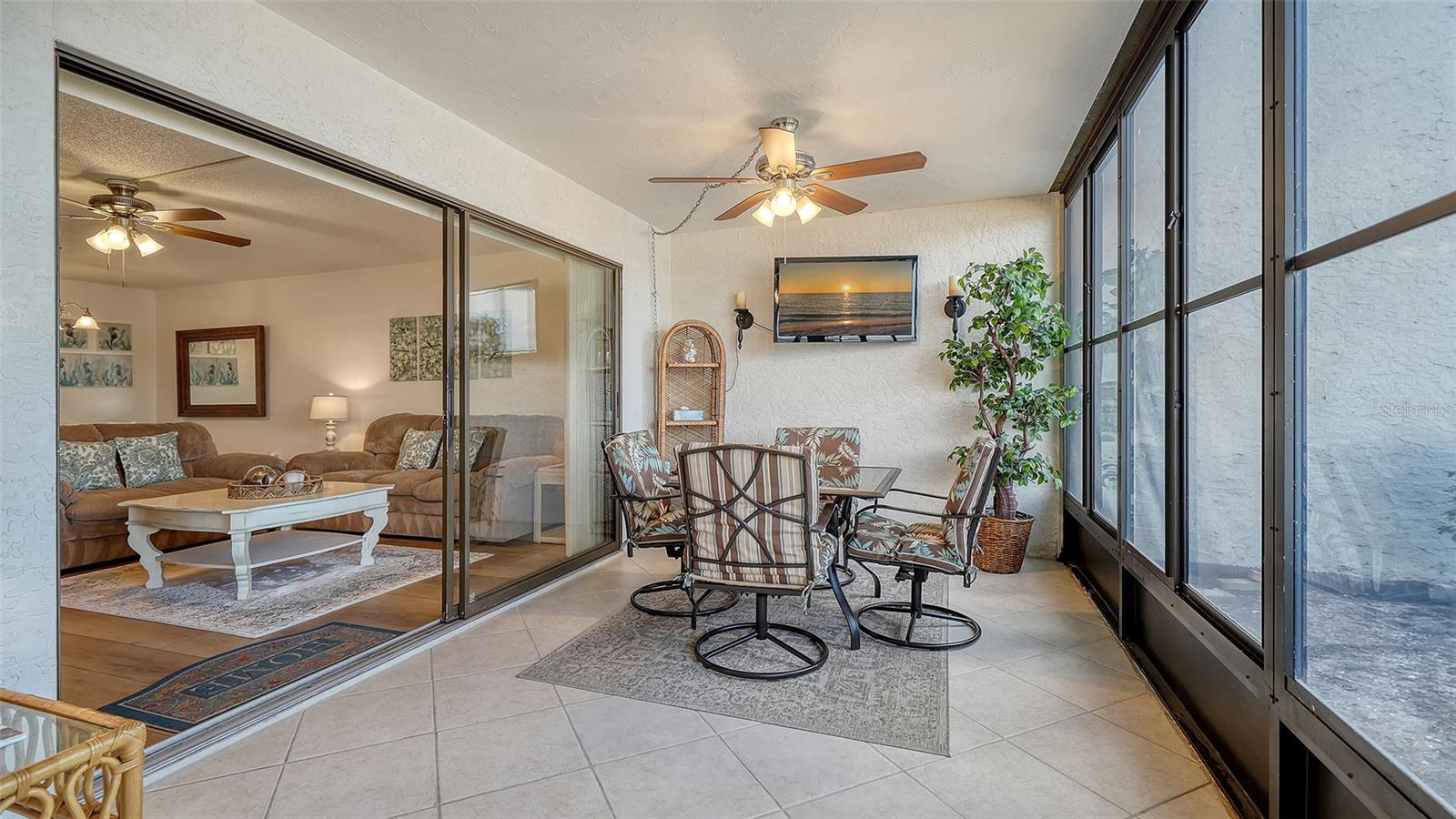 214 LAKEWOOD DR #214