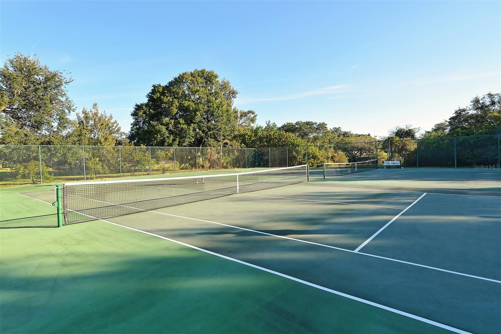 214 LAKEWOOD DR #214