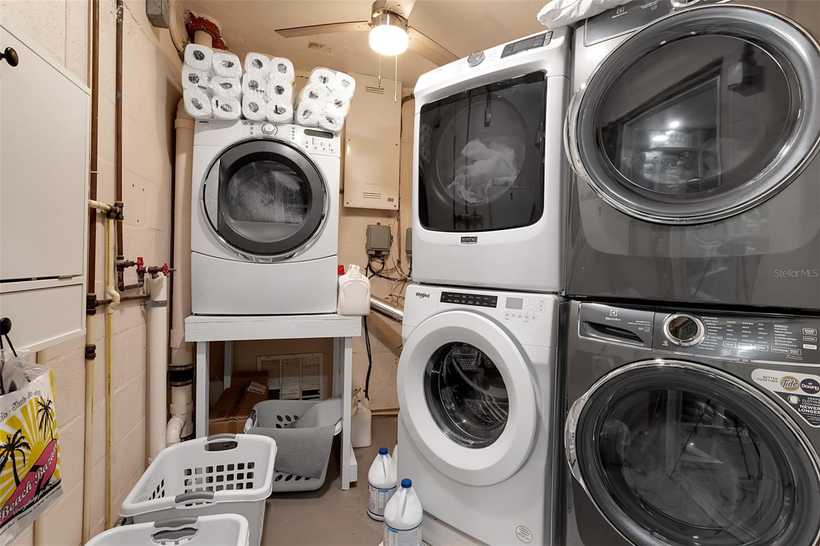 5322 CALLE DE LA SIESTA