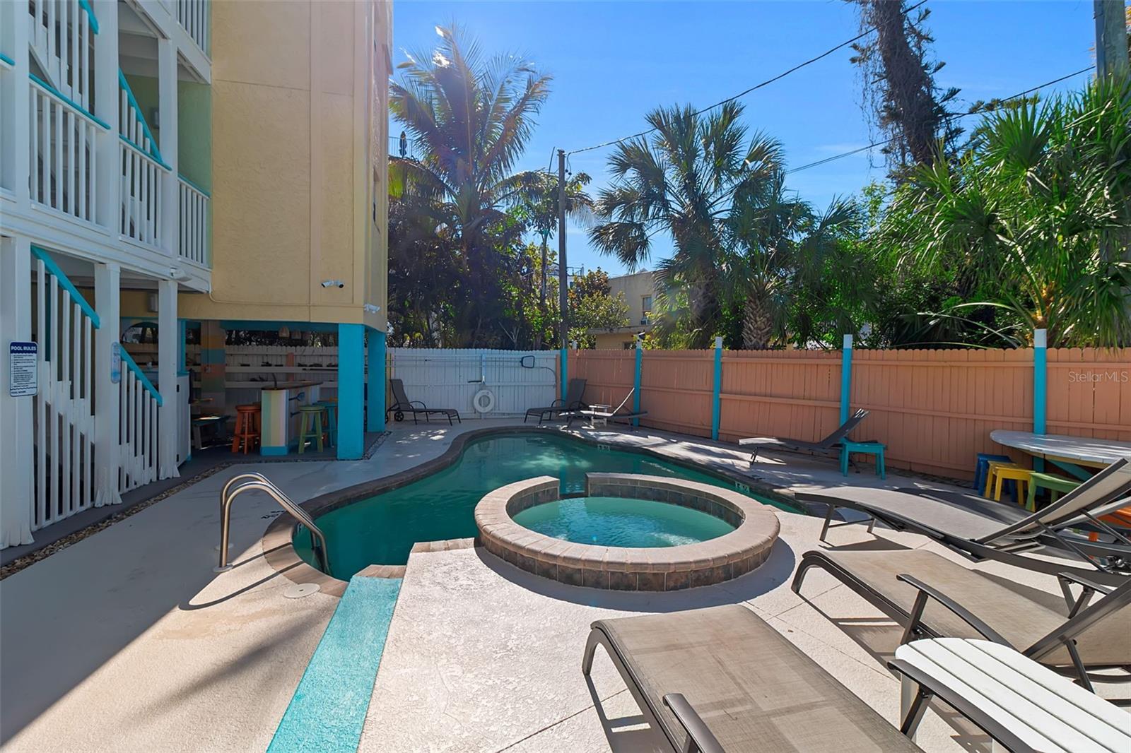 5322 CALLE DE LA SIESTA