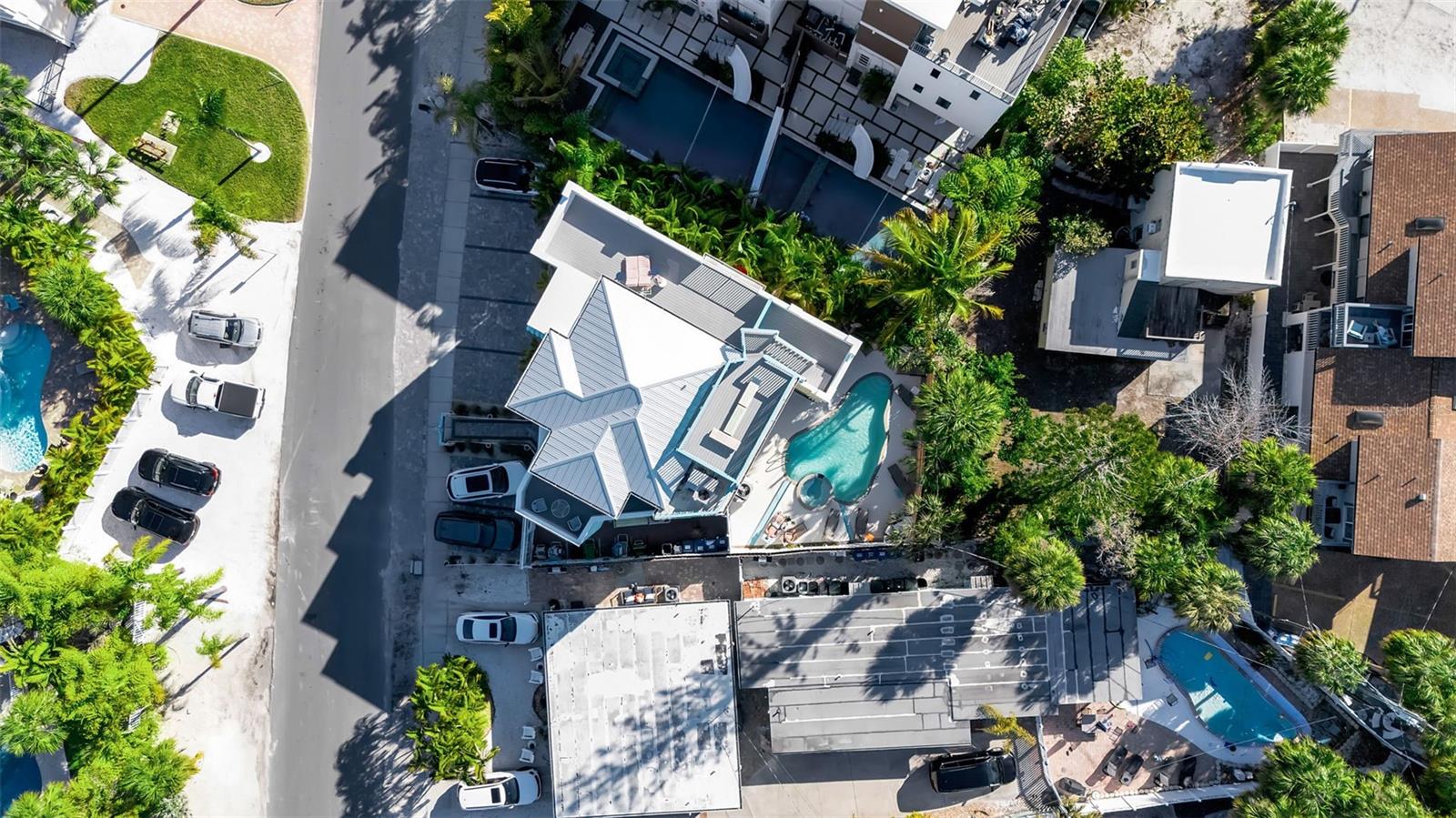 5322 CALLE DE LA SIESTA