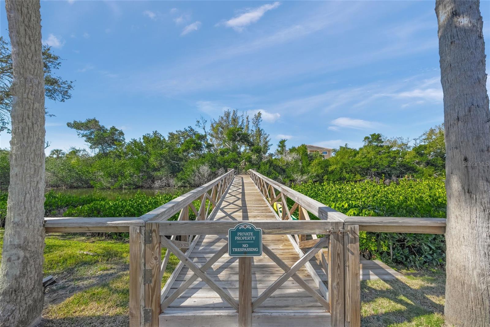 8560 HERON LAGOON CIR