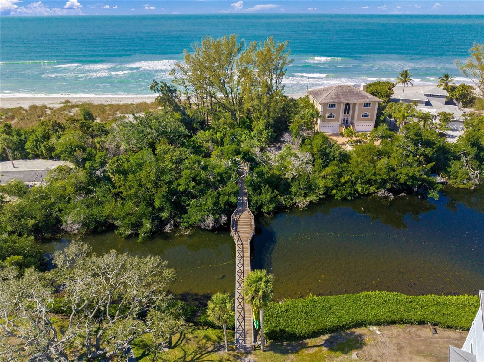 8560 HERON LAGOON CIR