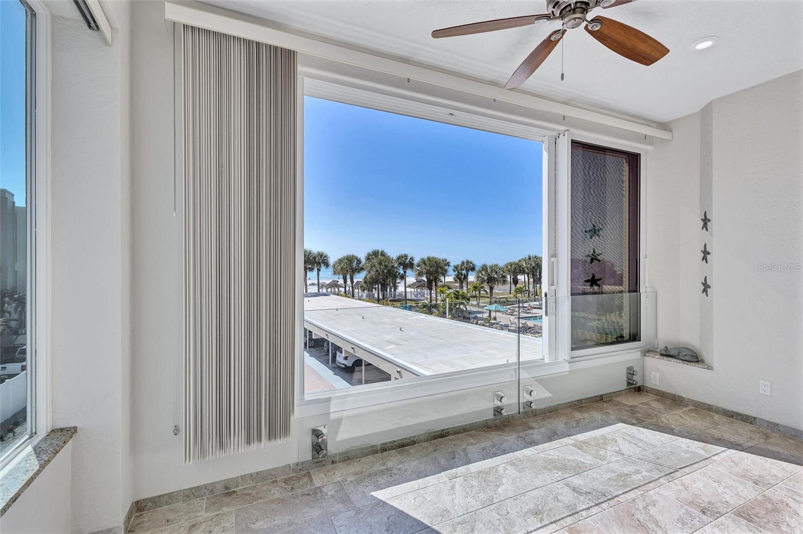 6140 MIDNIGHT PASS RD #101