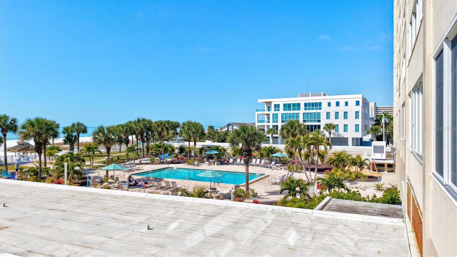 6140 MIDNIGHT PASS RD #101