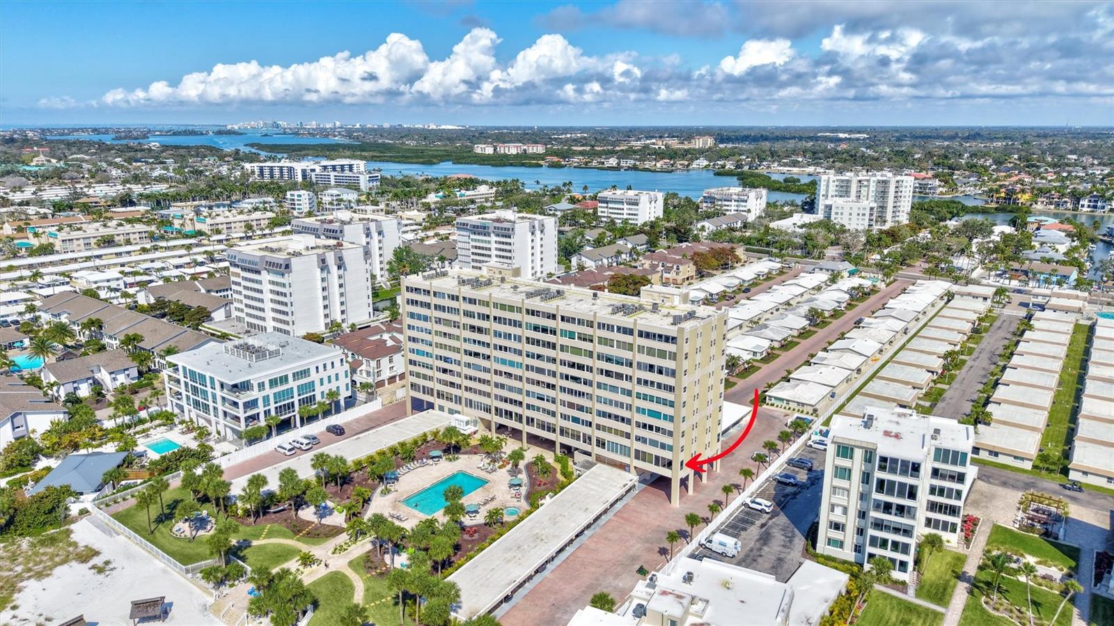 6140 MIDNIGHT PASS RD #101