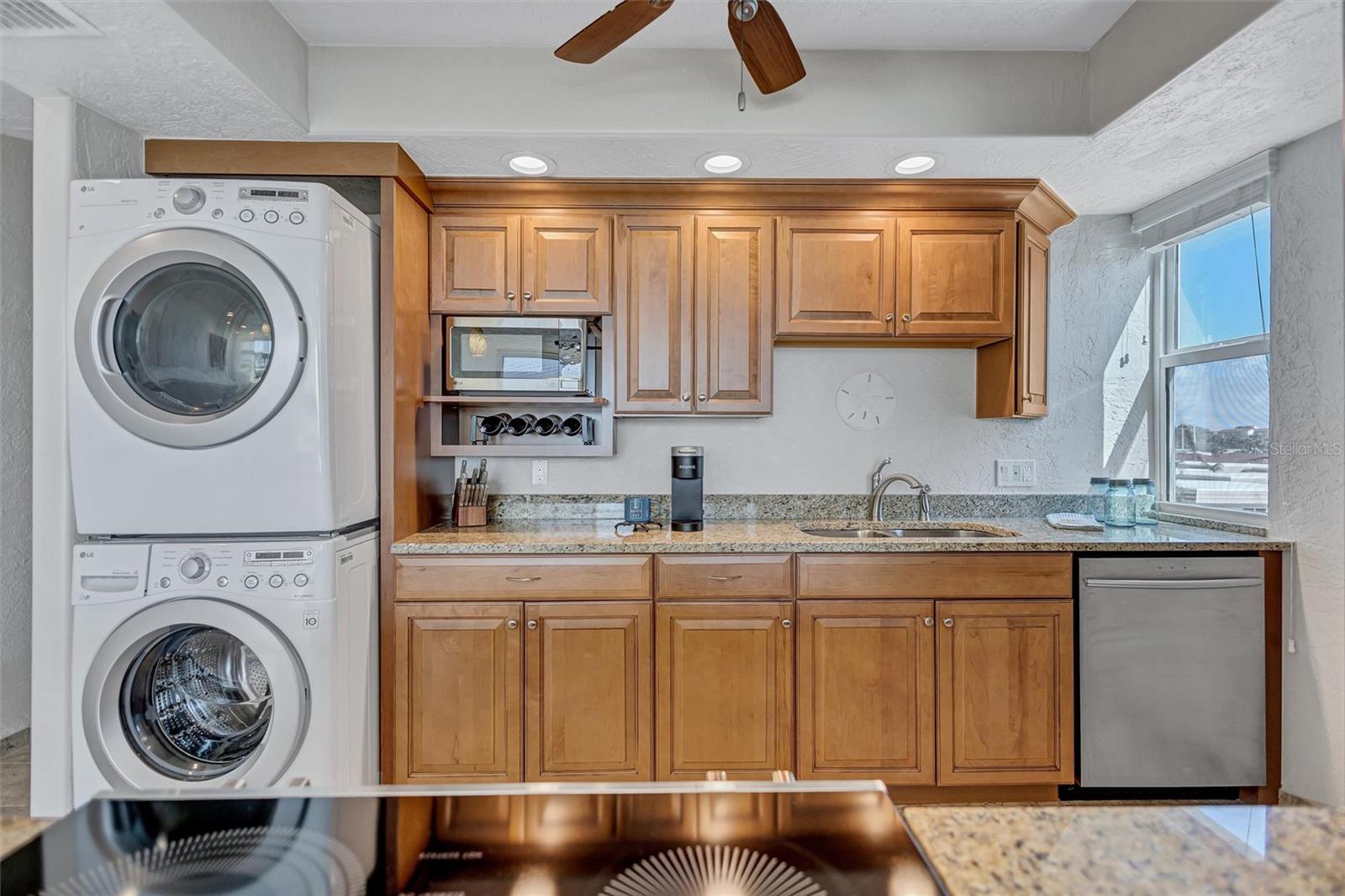 6140 MIDNIGHT PASS RD #101