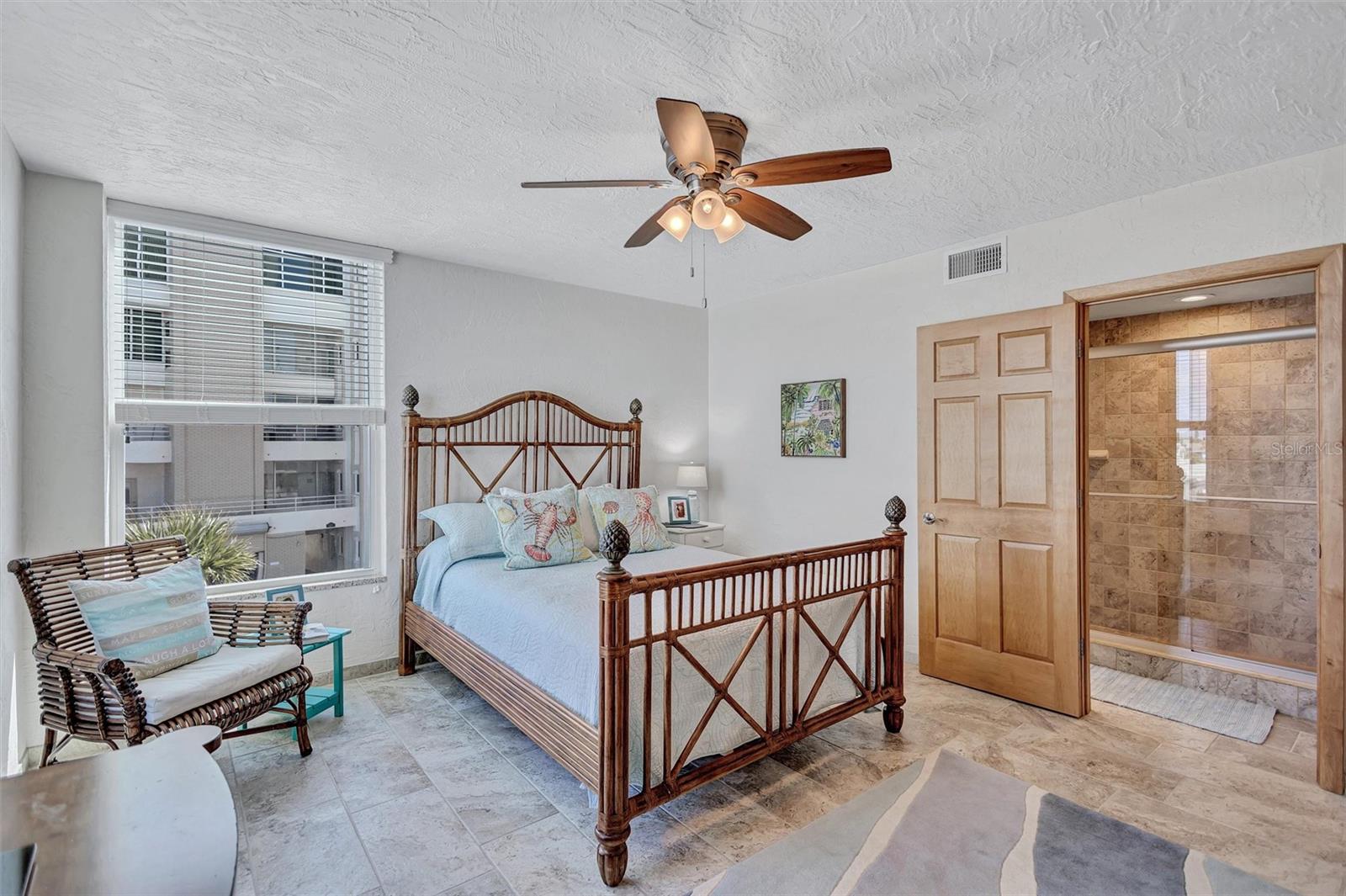 6140 MIDNIGHT PASS RD #101