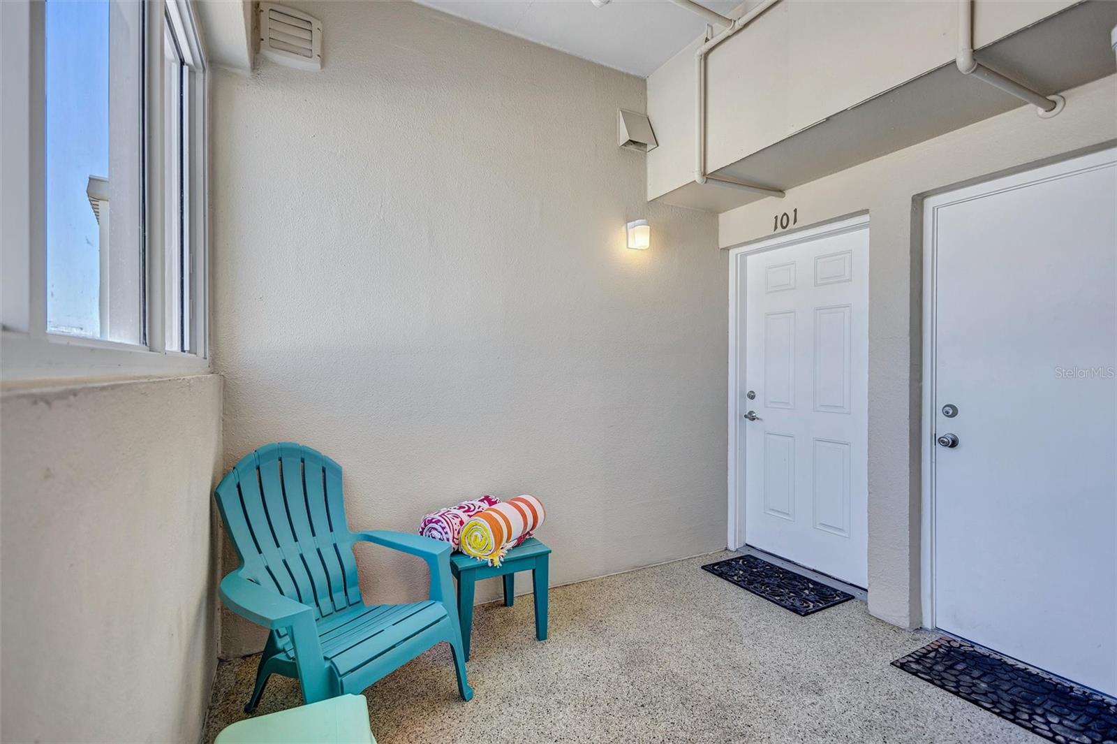 6140 MIDNIGHT PASS RD #101