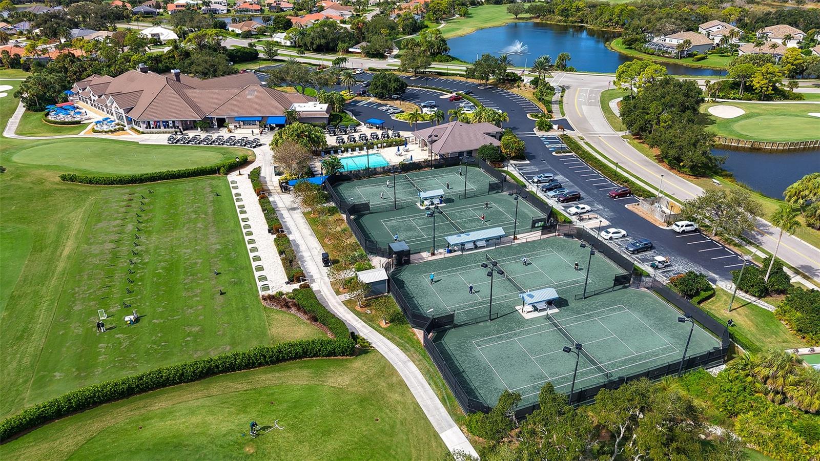 9447 FOREST HILLS CIR