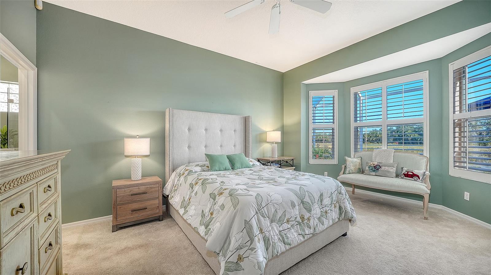 9447 FOREST HILLS CIR