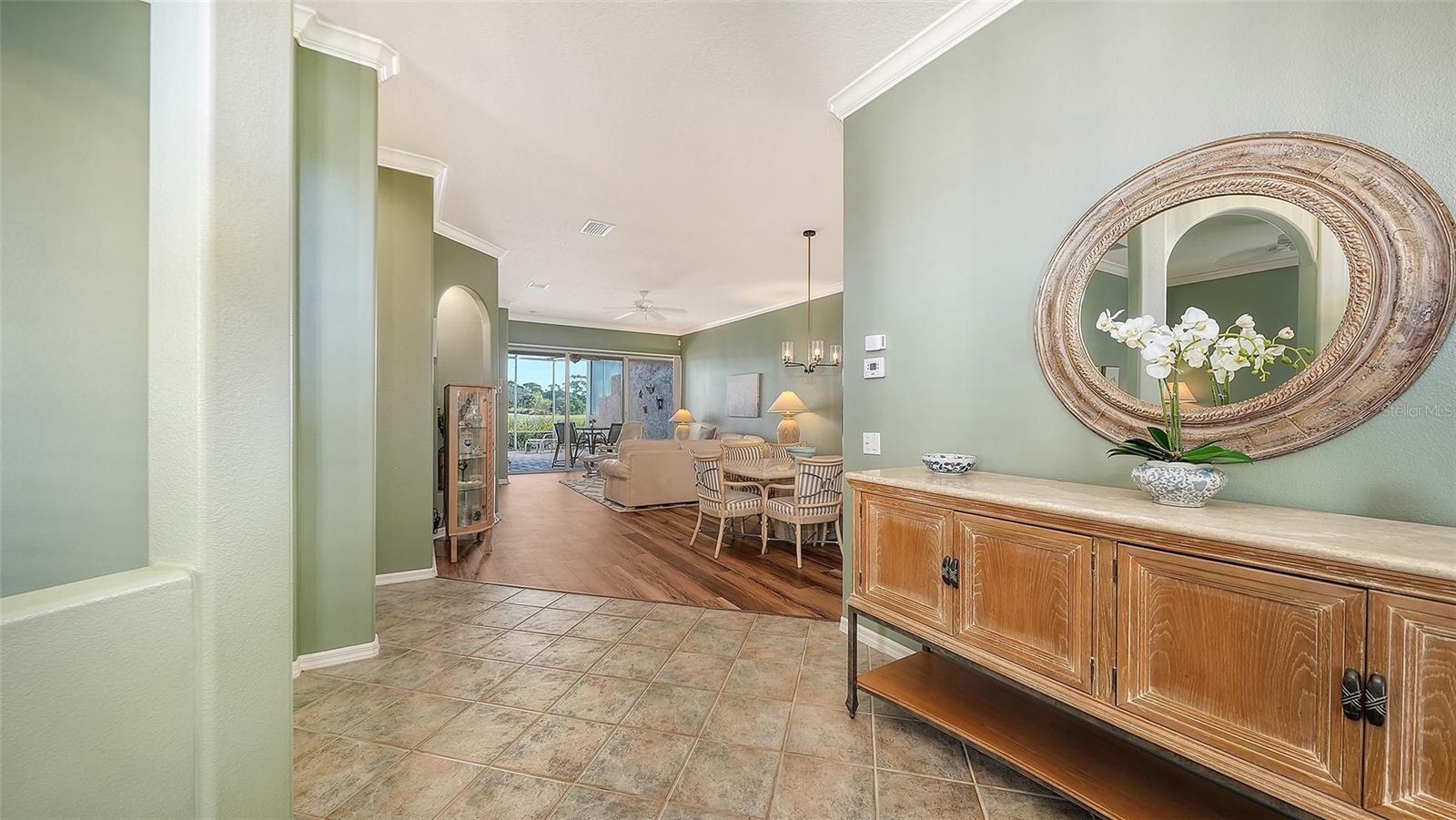 9447 FOREST HILLS CIR