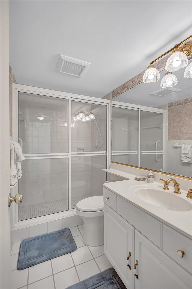 6140 MIDNIGHT PASS RD #904