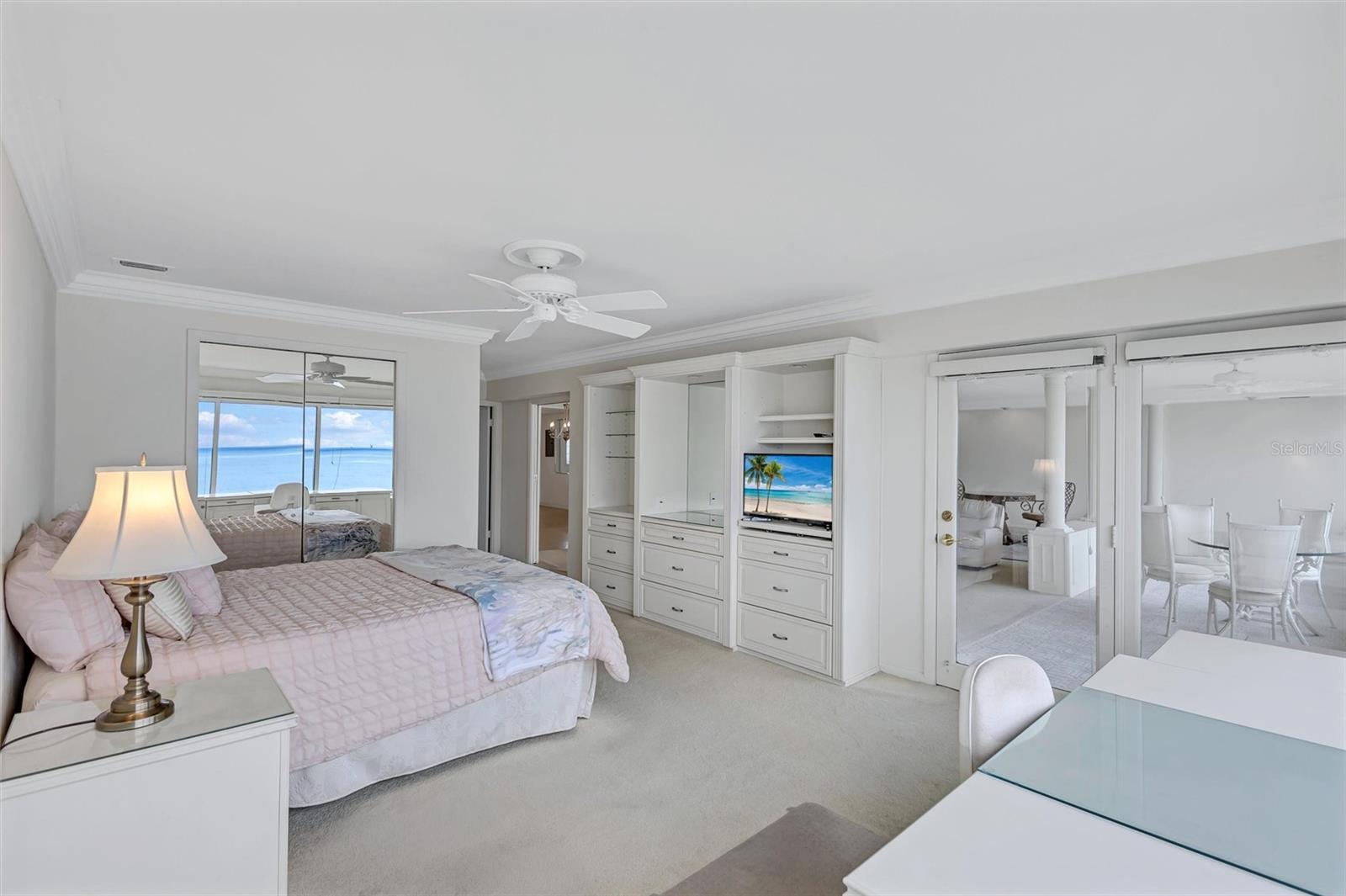 6140 MIDNIGHT PASS RD #904