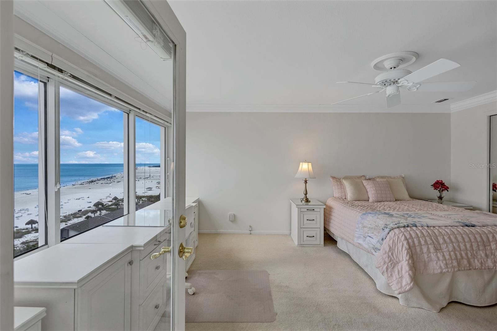 6140 MIDNIGHT PASS RD #904