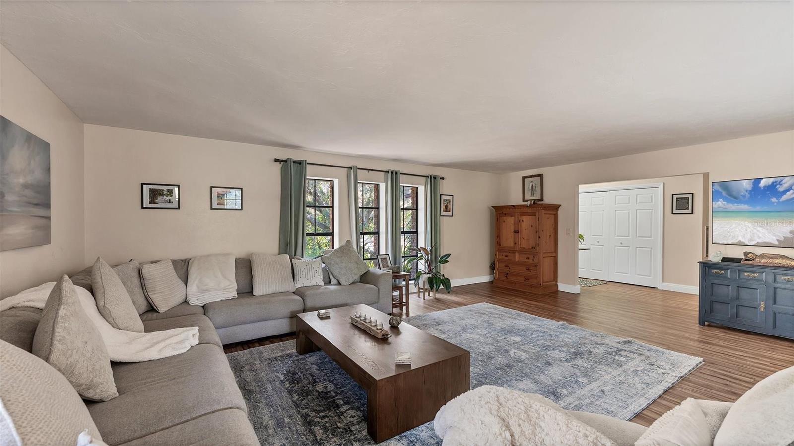 5237 TURTLE CREEK LN