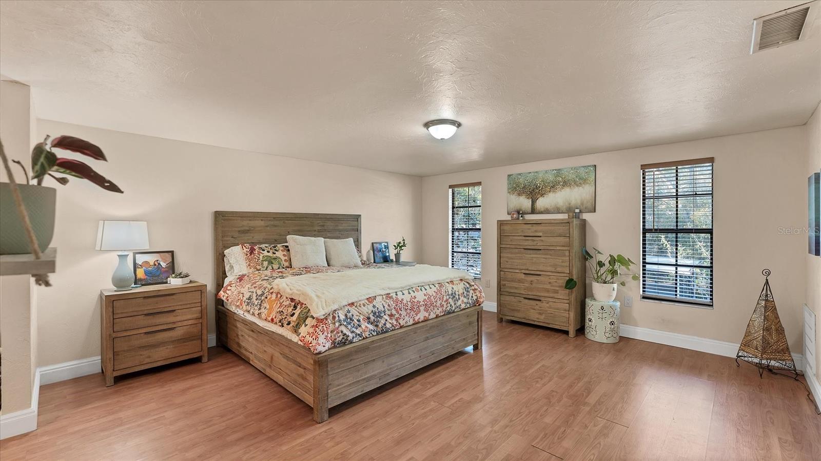 5237 TURTLE CREEK LN