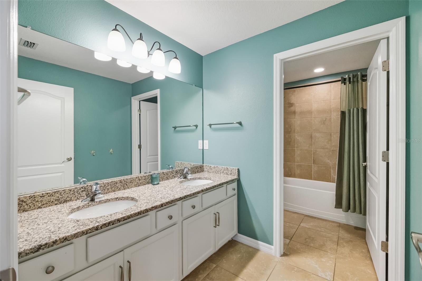 7918 PEACEFUL PAR DR