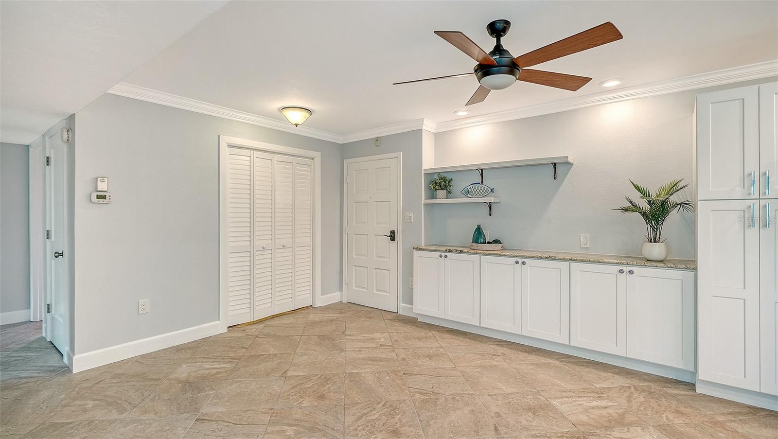 225 HOURGLASS WAY #106