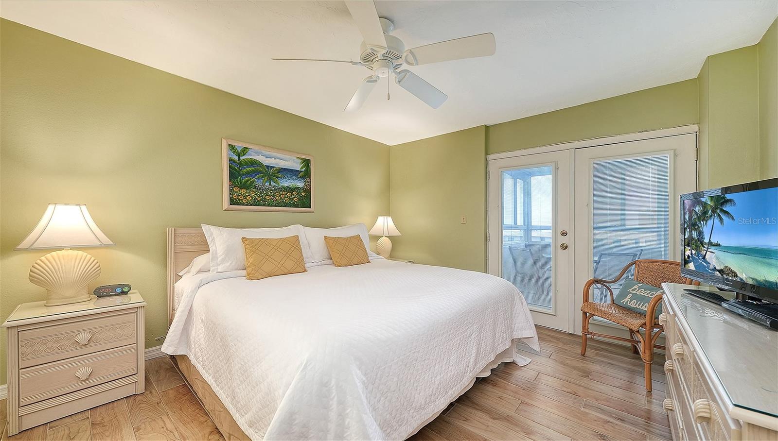 5920 MIDNIGHT PASS RD #1003