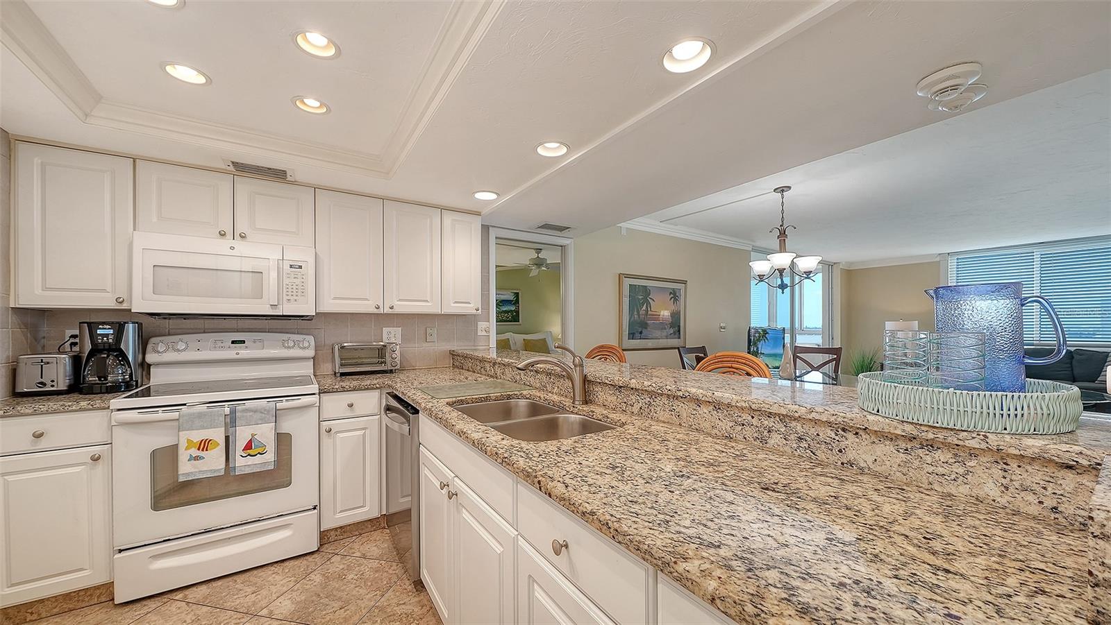 5920 MIDNIGHT PASS RD #1003