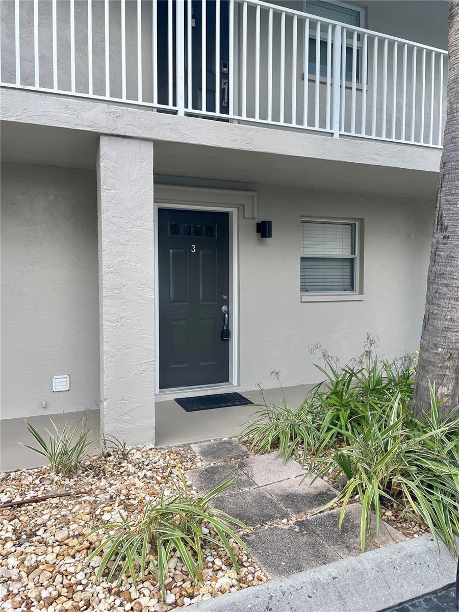918 LA COSTA CIR #3