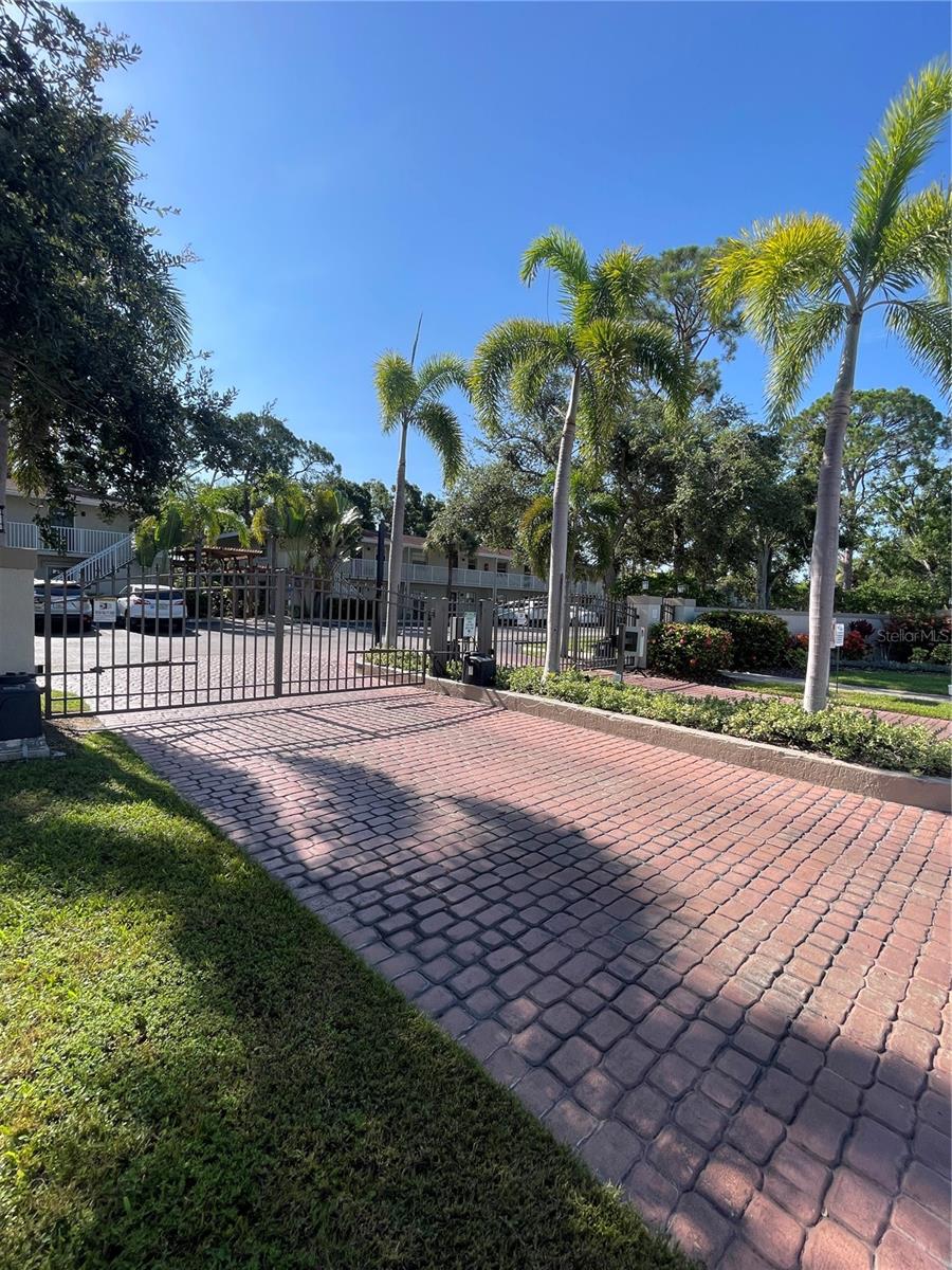 918 LA COSTA CIR #3