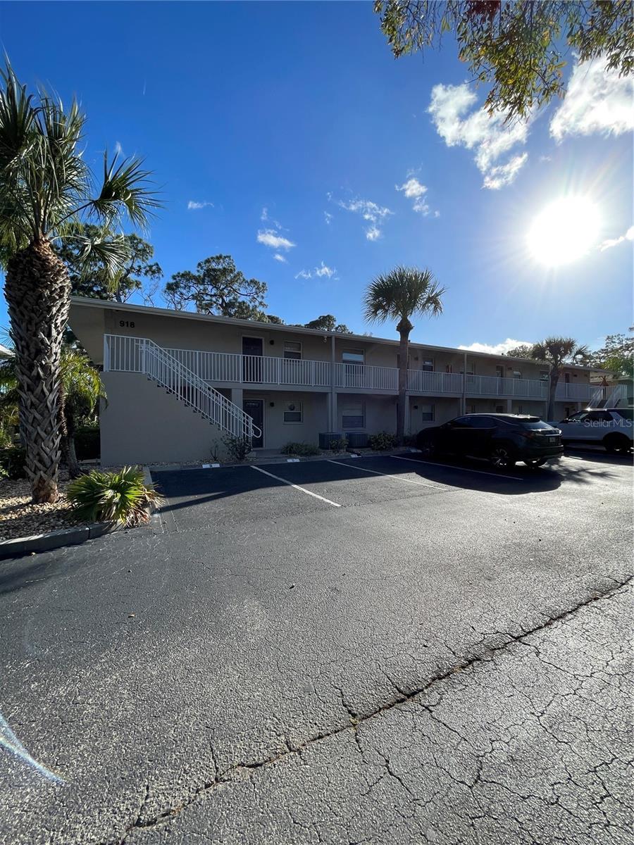 918 LA COSTA CIR #3