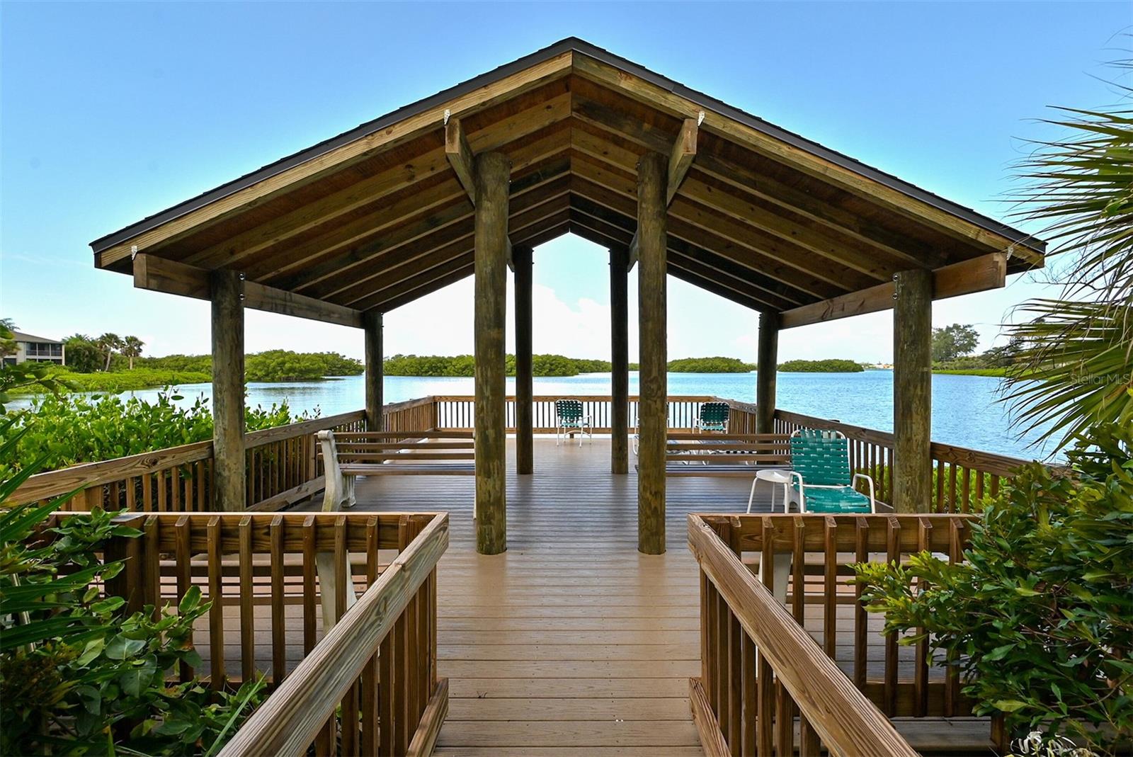 1687 BROOKHOUSE CIR #219