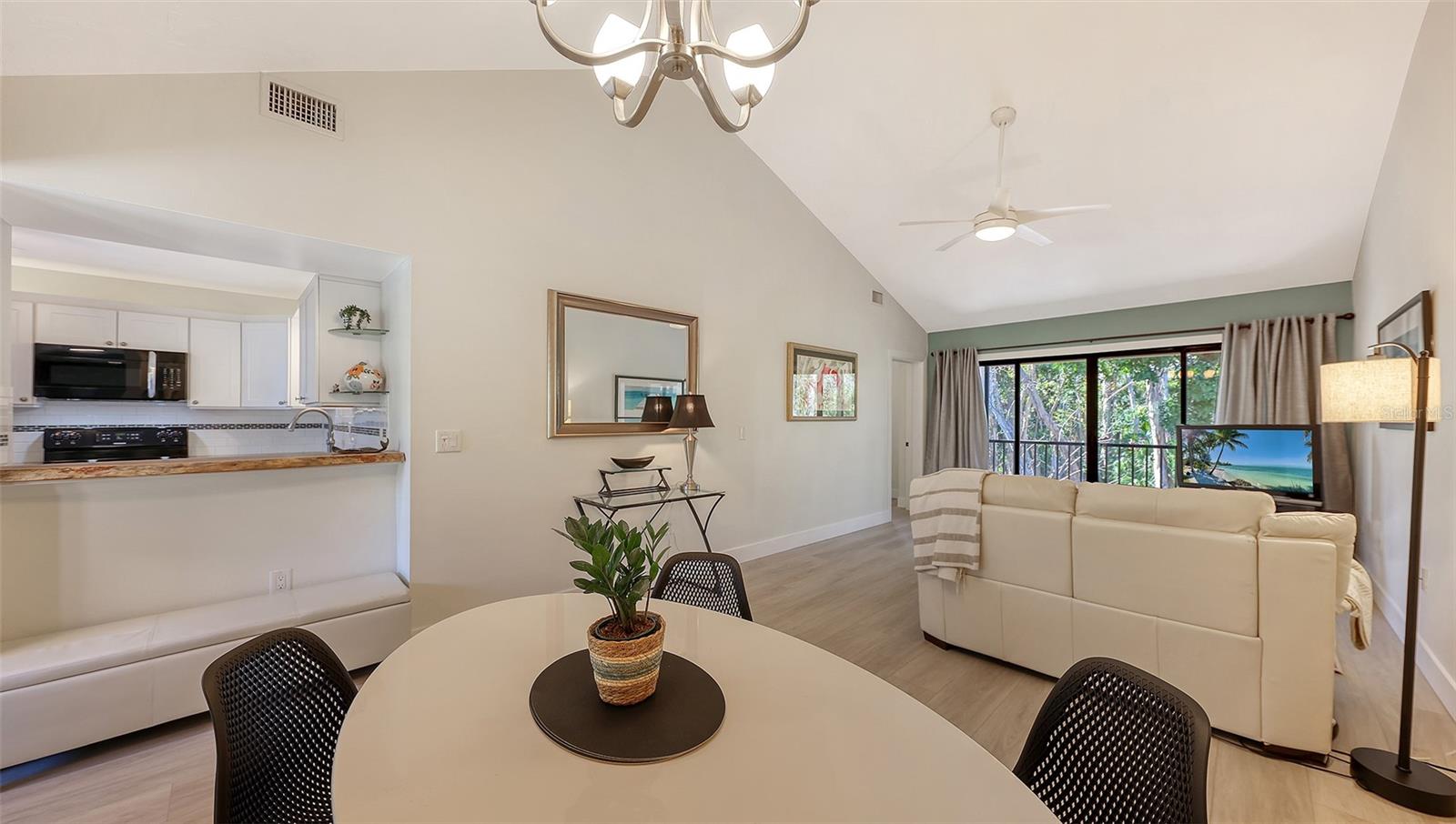 1687 BROOKHOUSE CIR #219