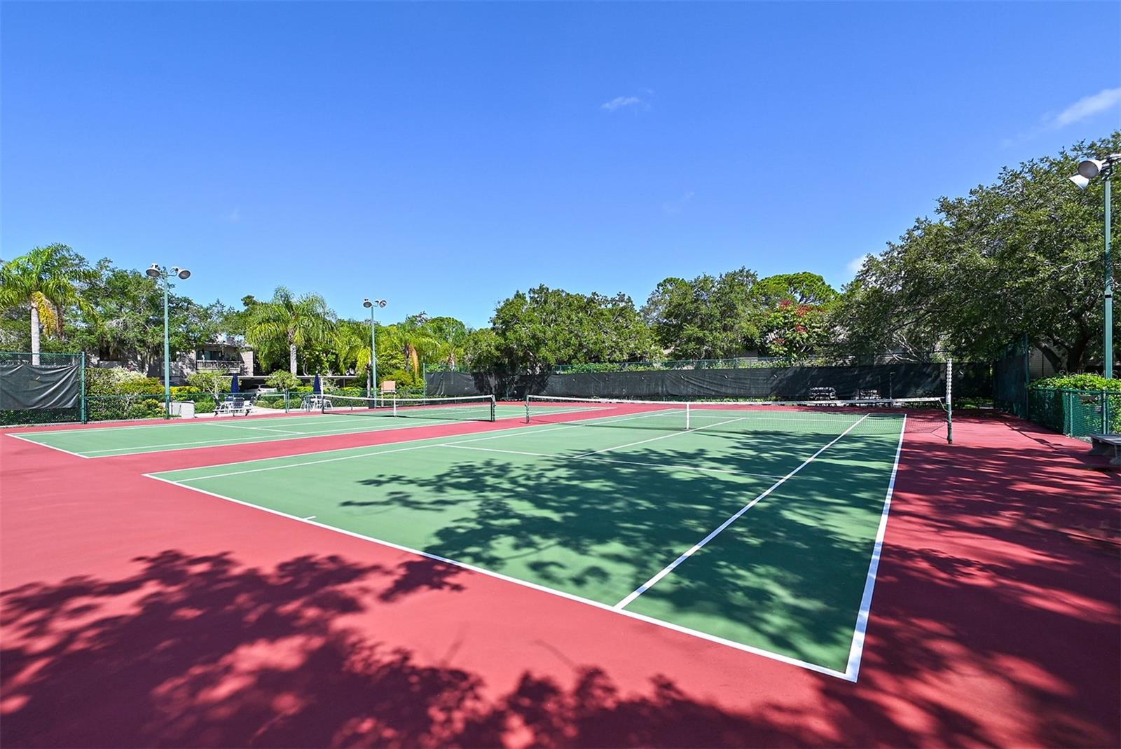 1687 BROOKHOUSE CIR #219