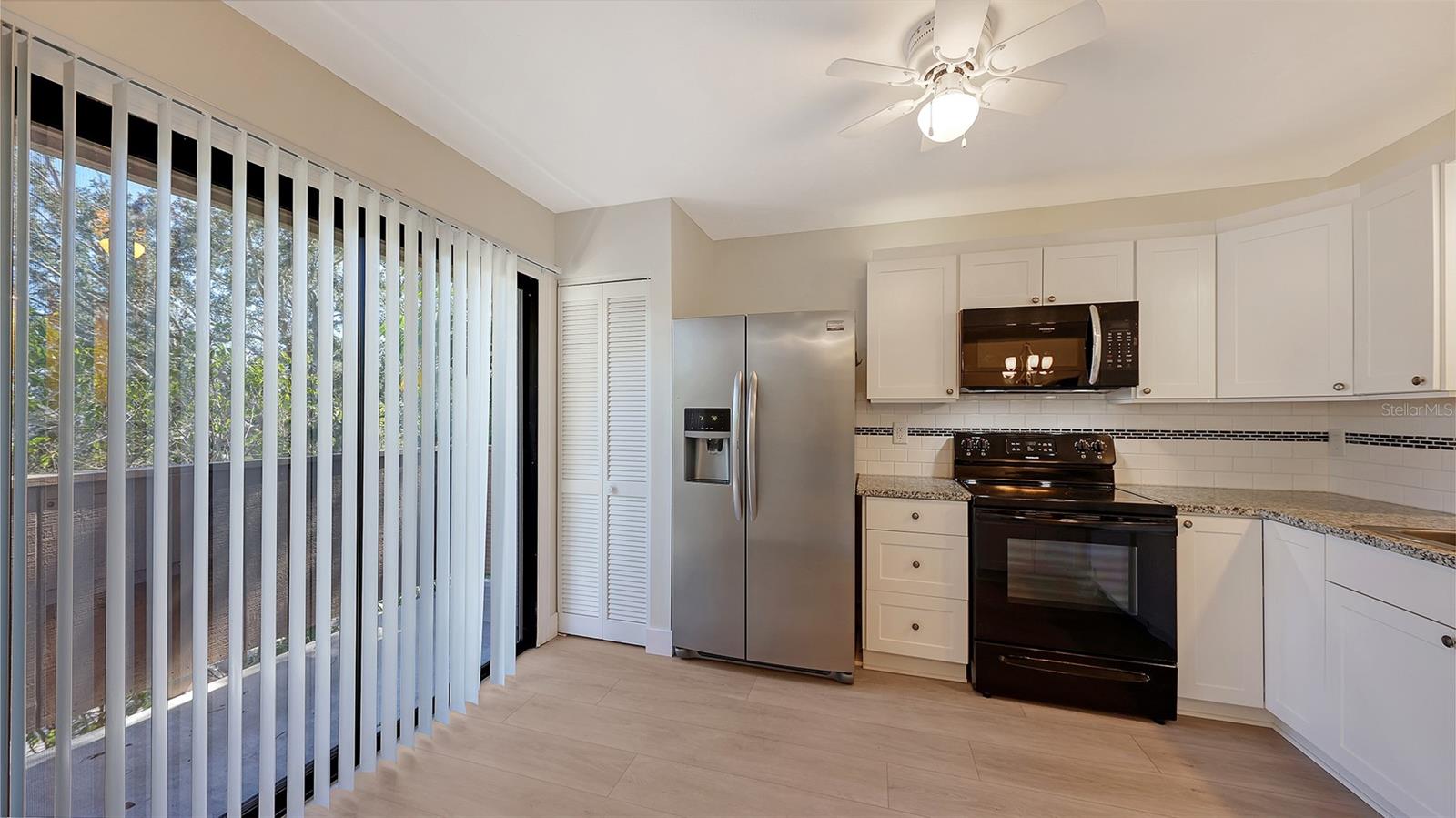 1687 BROOKHOUSE CIR #219