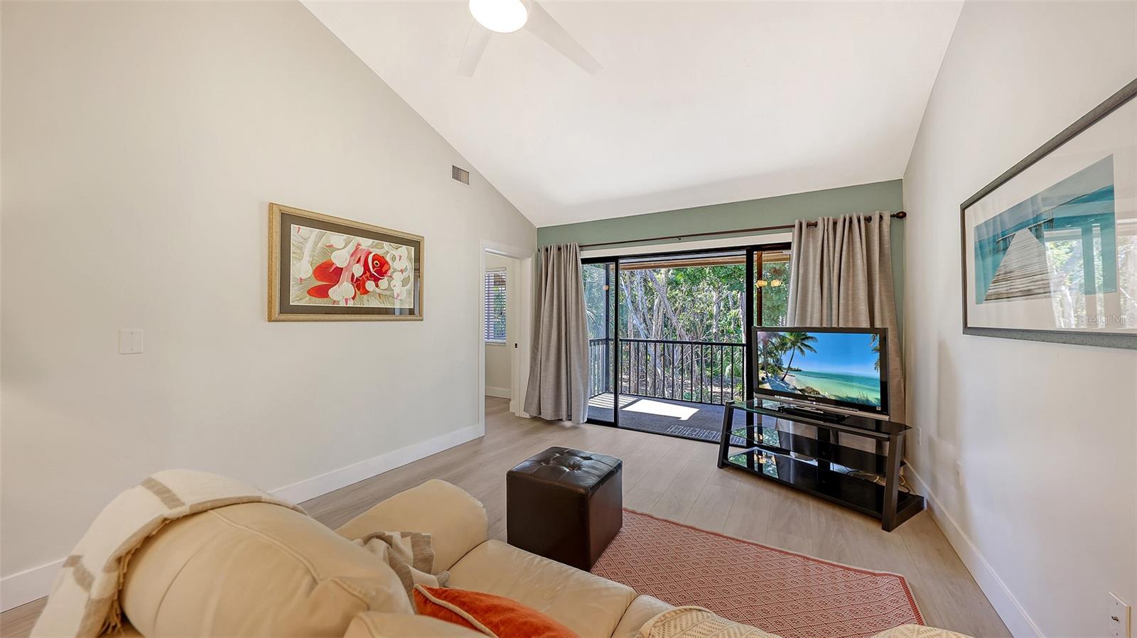 1687 BROOKHOUSE CIR #219